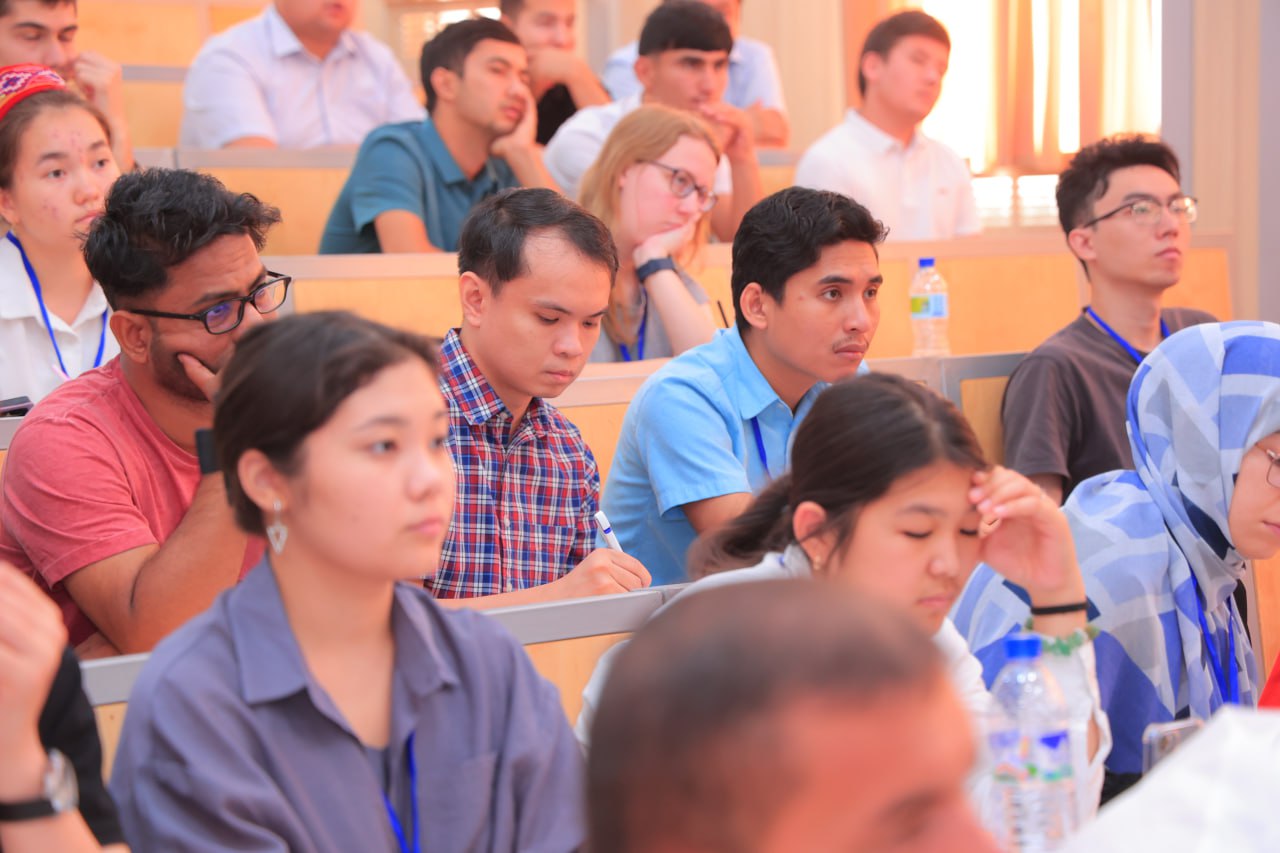 A CIMPA School on Lattices, Heights and Diophantine Approximation Urgench State University, Urgench, Uzbekistan