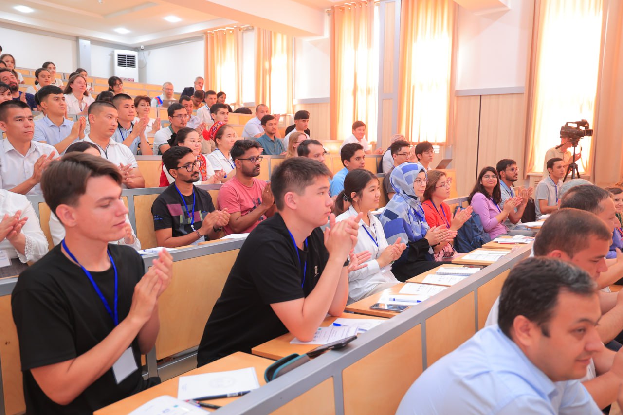 A CIMPA School on Lattices, Heights and Diophantine Approximation Urgench State University, Urgench, Uzbekistan