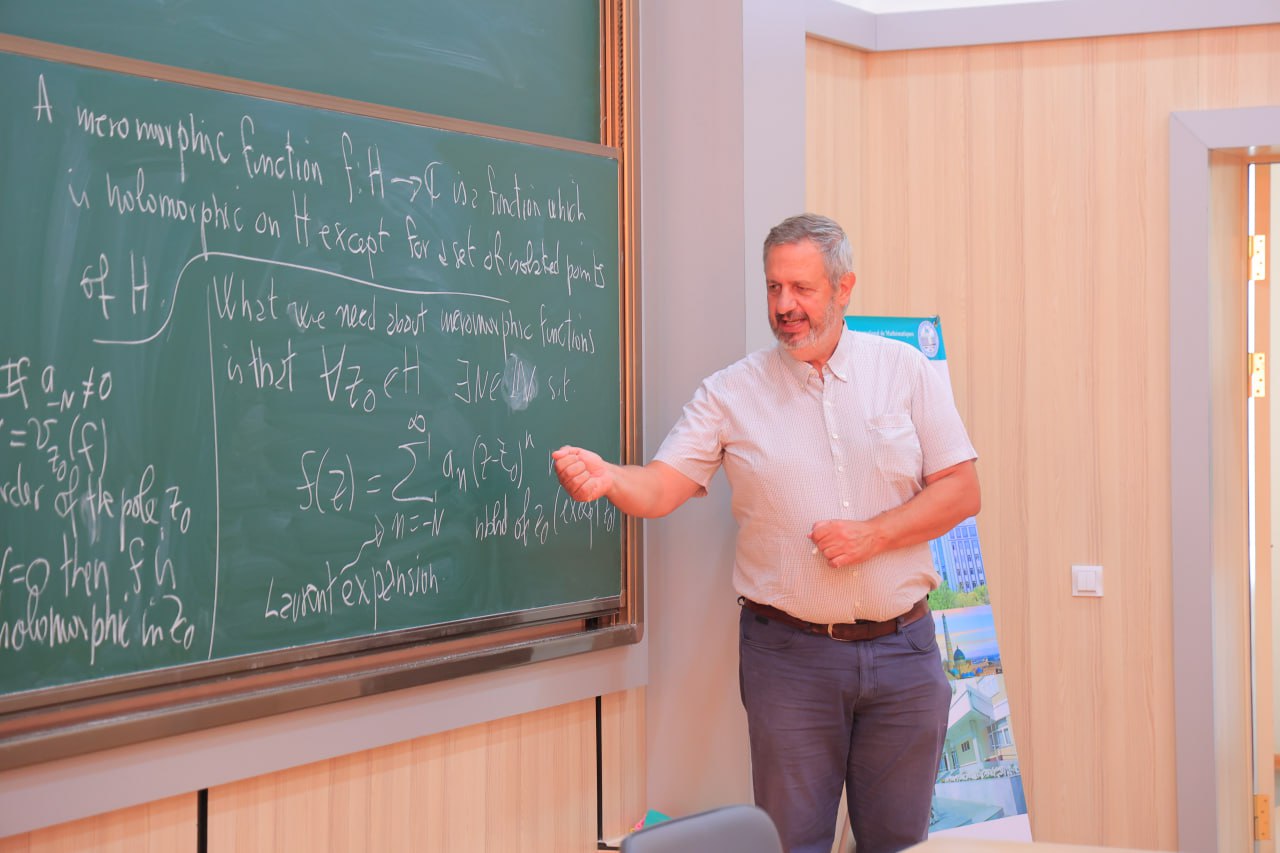 A CIMPA School on Lattices, Heights and Diophantine Approximation Urgench State University, Urgench, Uzbekistan